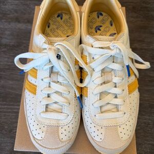 Adidas Japan Low Top Sneaker in Off White/Spark/Orange Tint